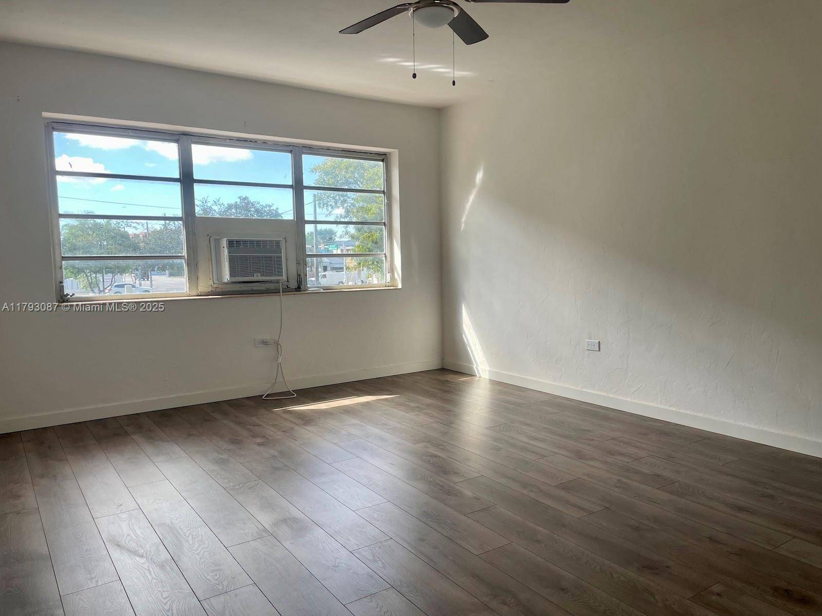 Miami, FL 33130,740 SW 7th St #3