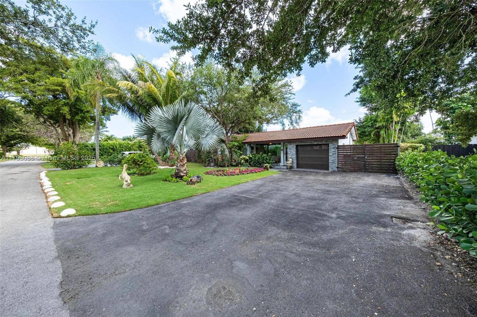El Portal, FL 33150,480 NW 88th Ter