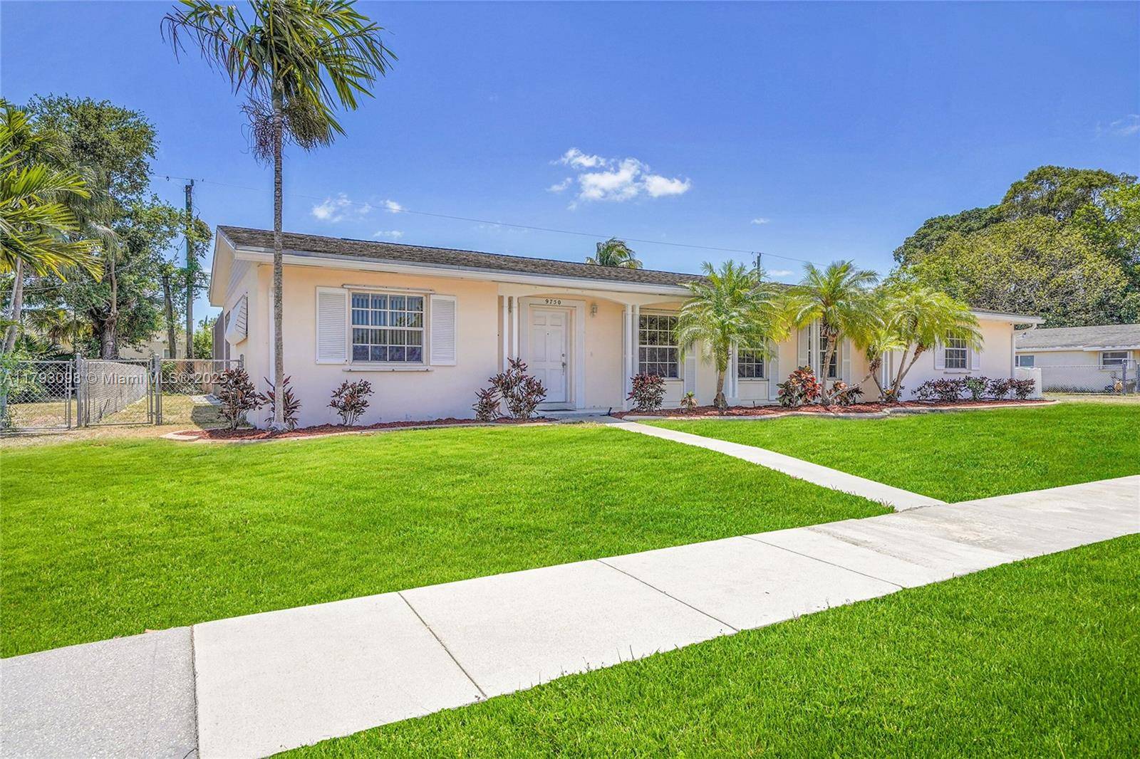 Miami, FL 33157,9750 SW 159th St
