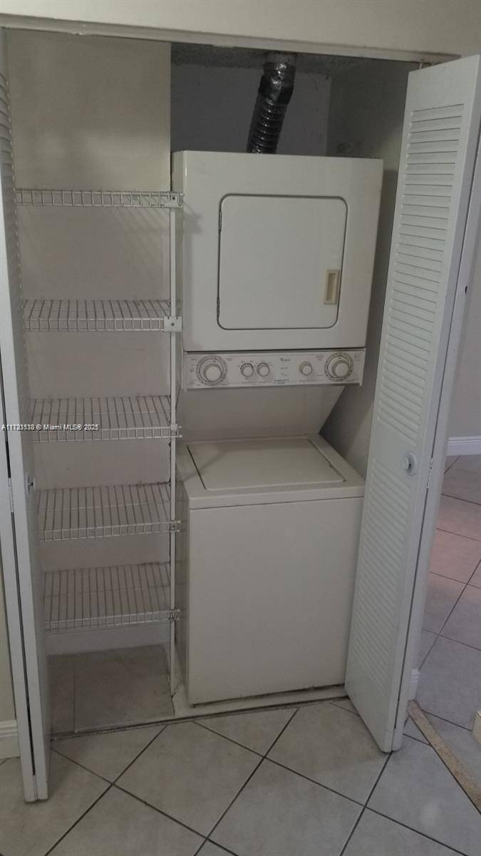 Fort Lauderdale, FL 33315,2550 SW 18th Ter #2207