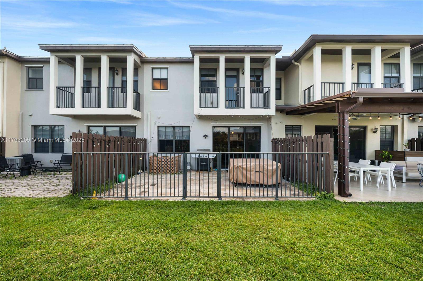 Doral, FL 33178,6005 NW 104th Path #6005