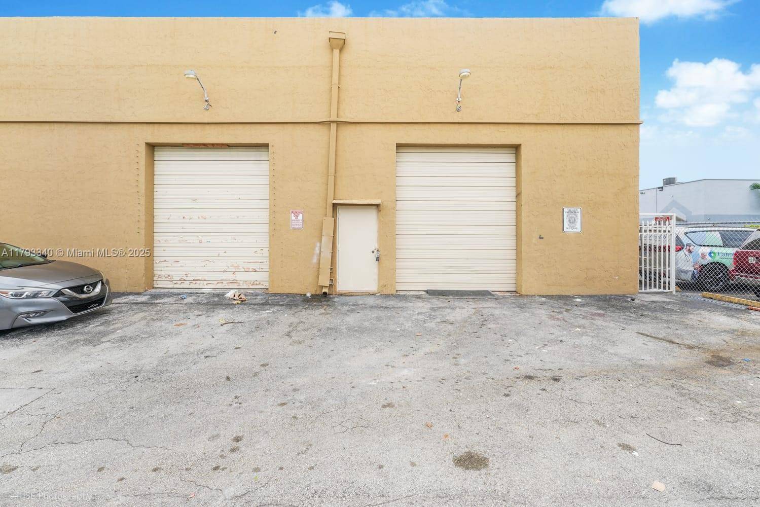 Hialeah, FL 33012,1651 W 37th St #410