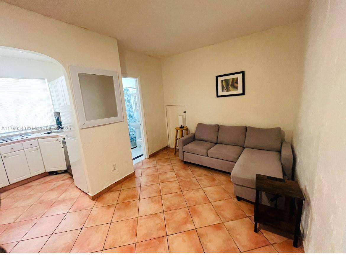 Miami Beach, FL 33139,1335 Pennsylvania Ave #2