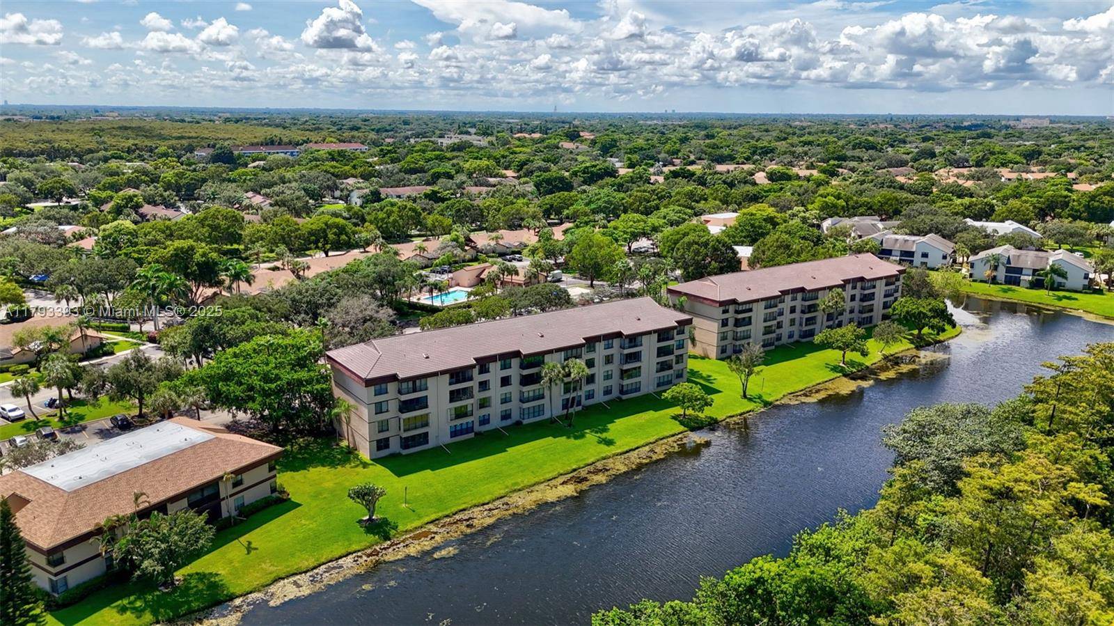Coconut Creek, FL 33066,2660 N Carambola Cir N #303