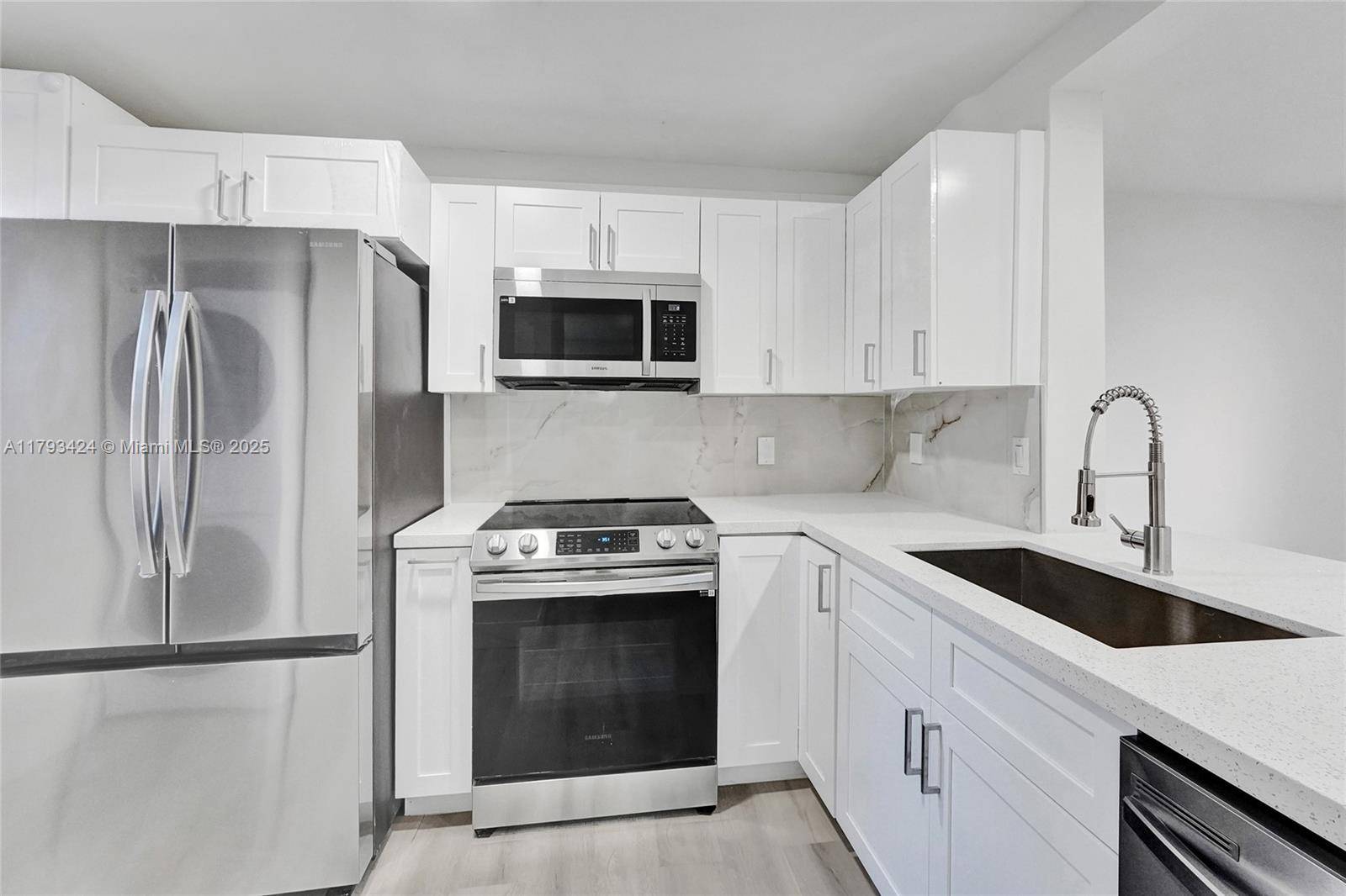 Deerfield Beach, FL 33064,856 NW 47th St #856