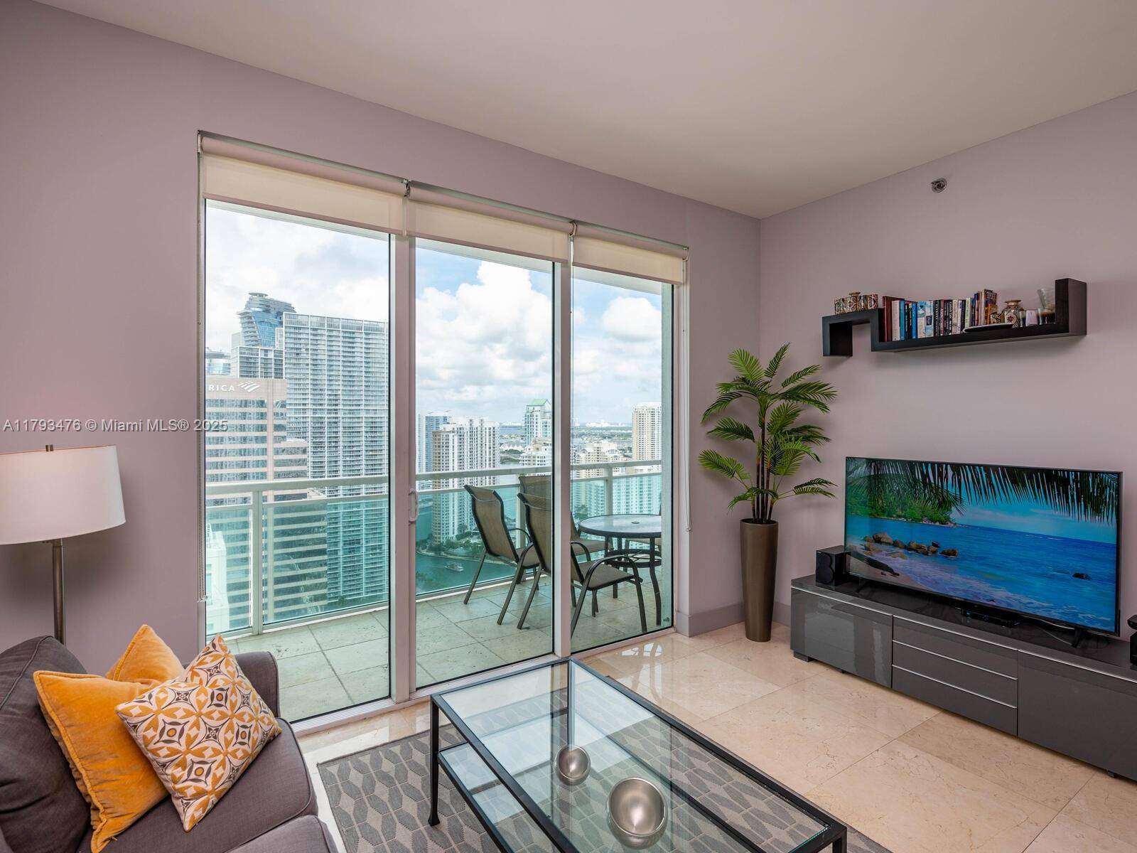 Miami, FL 33131,950 Brickell Bay Dr #4104