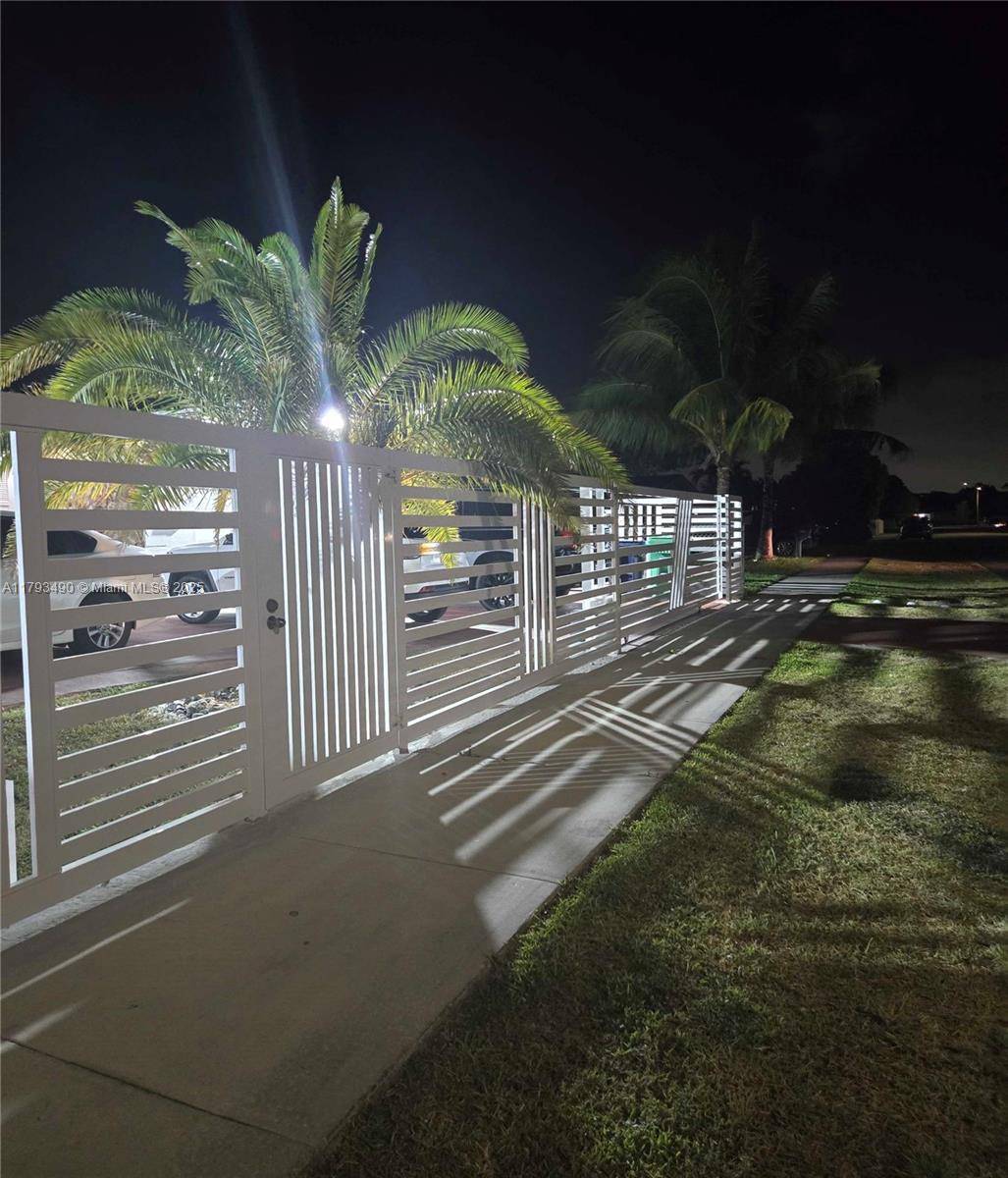 Miami, FL 33177,19822 SW 117th Ct #1