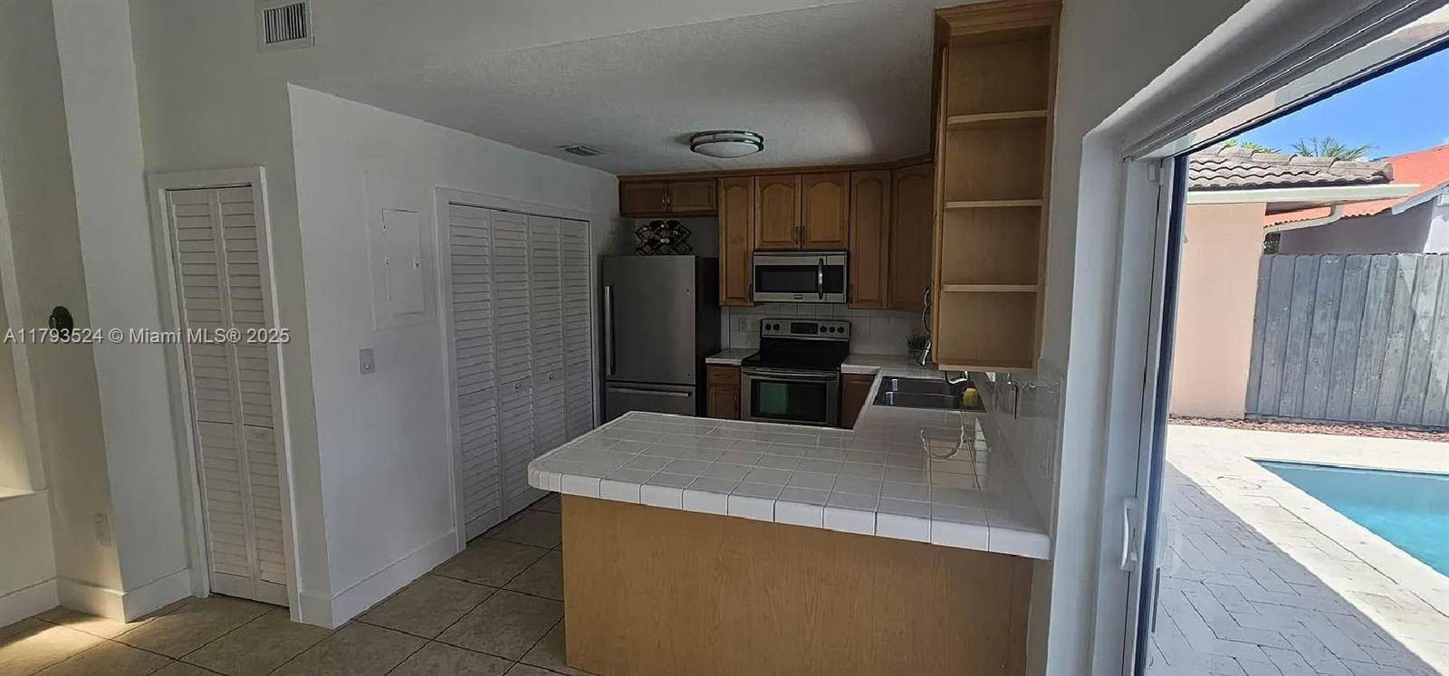 Miami, FL 33175,14661 SW 50th St