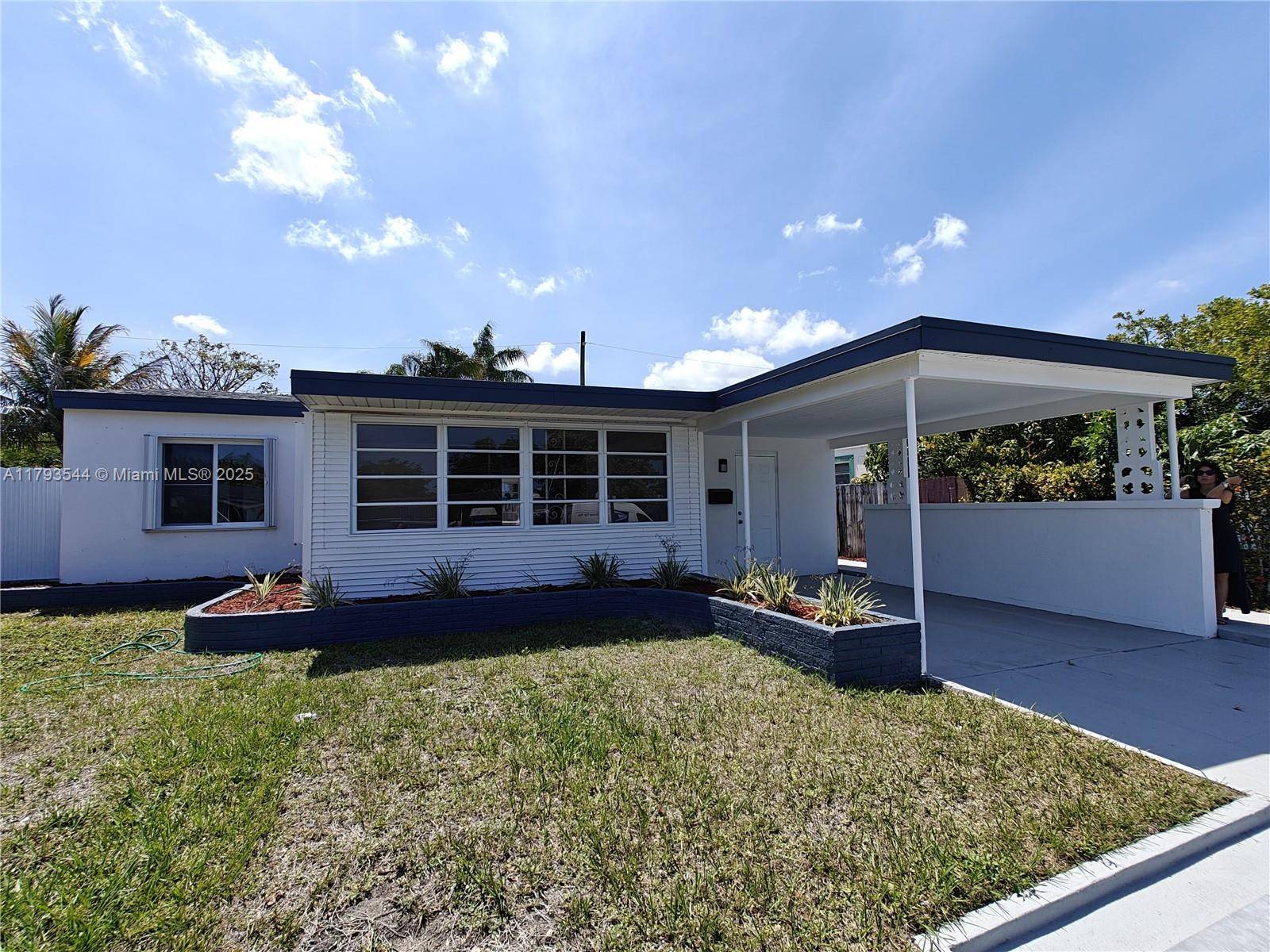 Oakland Park, FL 33334,5373 NE 3rd Ter