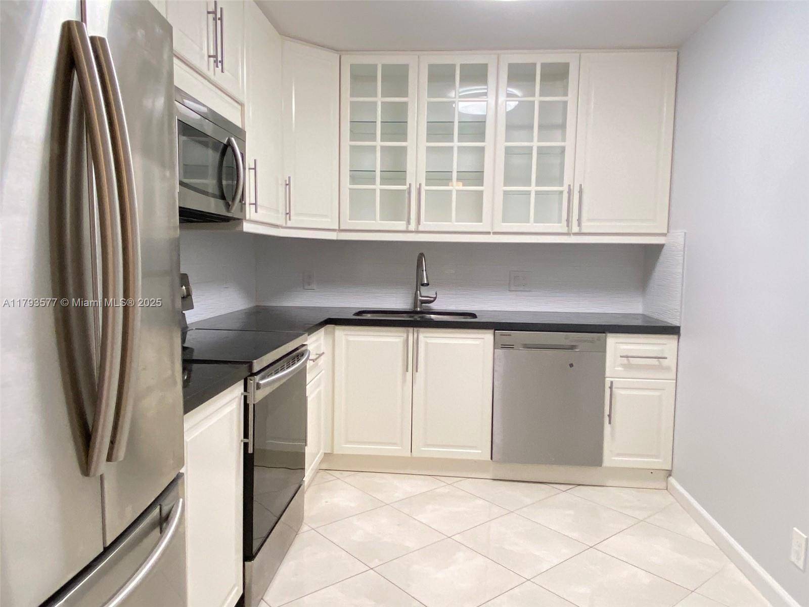 Hallandale Beach, FL 33009,2500 Parkview Dr #519