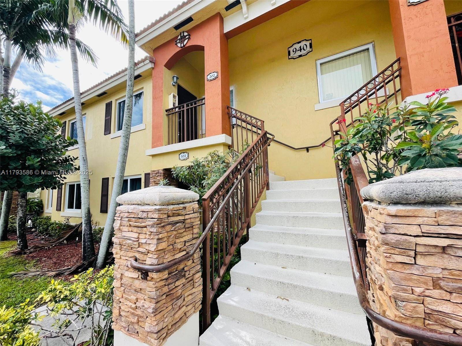 Homestead, FL 33033,940 NE 34th Ave #202