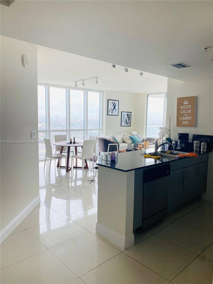 Miami, FL 33125,1871 NW S River Dr #903