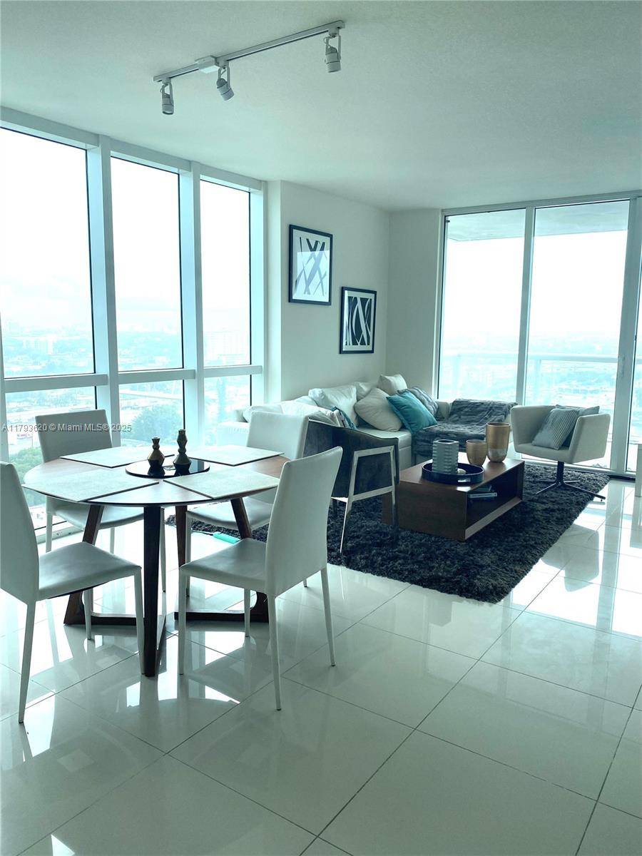 Miami, FL 33125,1871 NW S River Dr #903