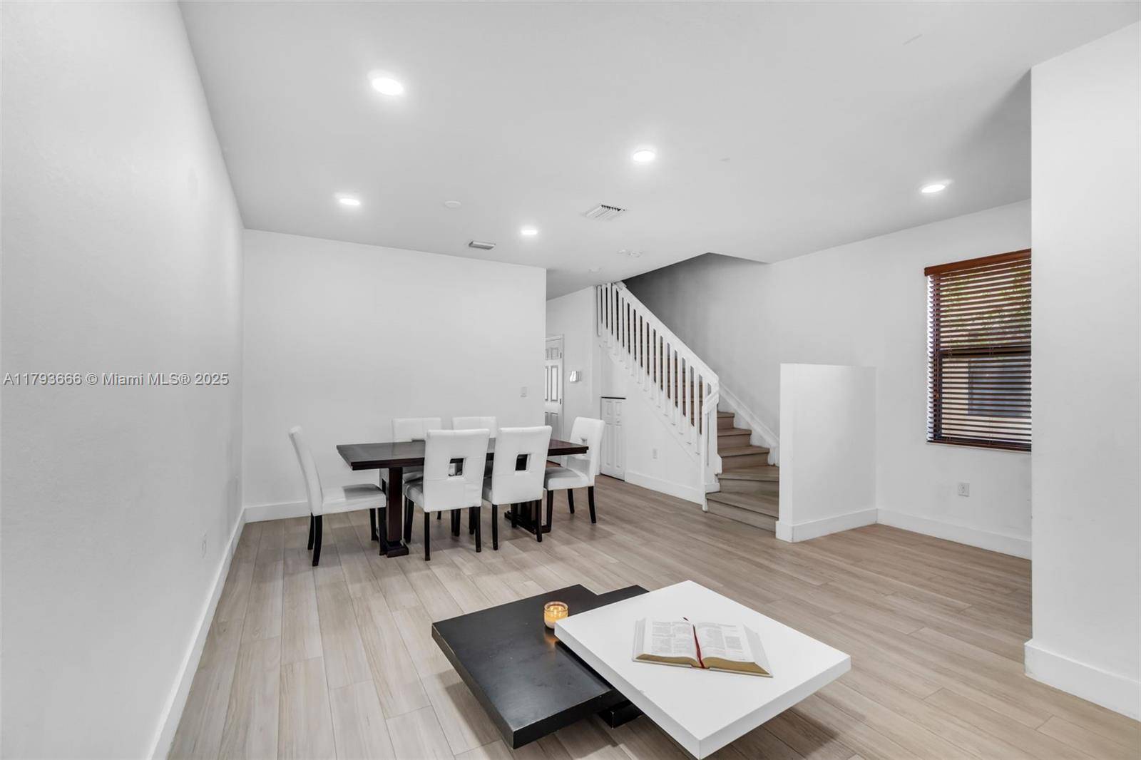 Hialeah, FL 33018,9371 W 33rd Ave