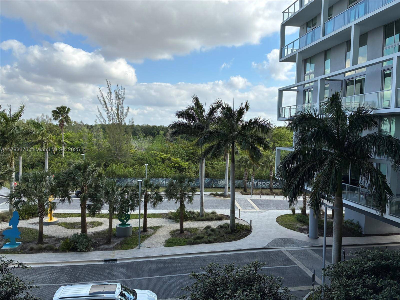Sunrise, FL 33323,2000 Metropica Way #301