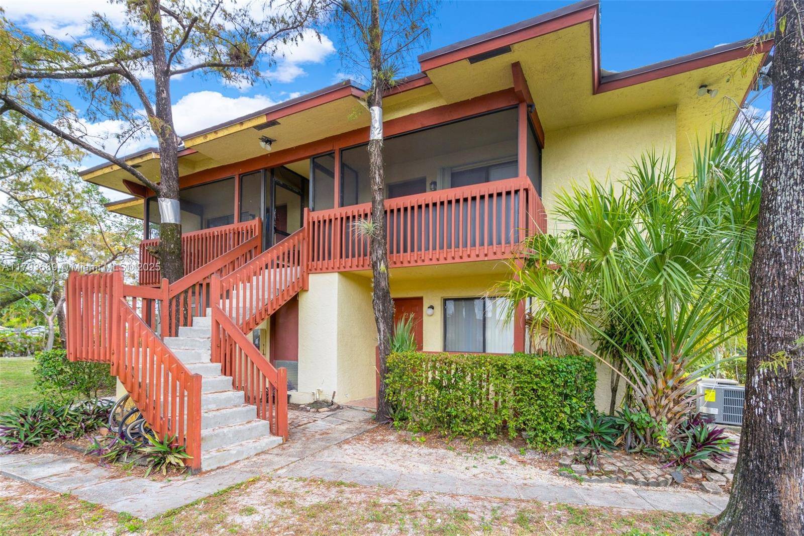 Lauderhill, FL 33313,2062 NW 43rd Ter #2