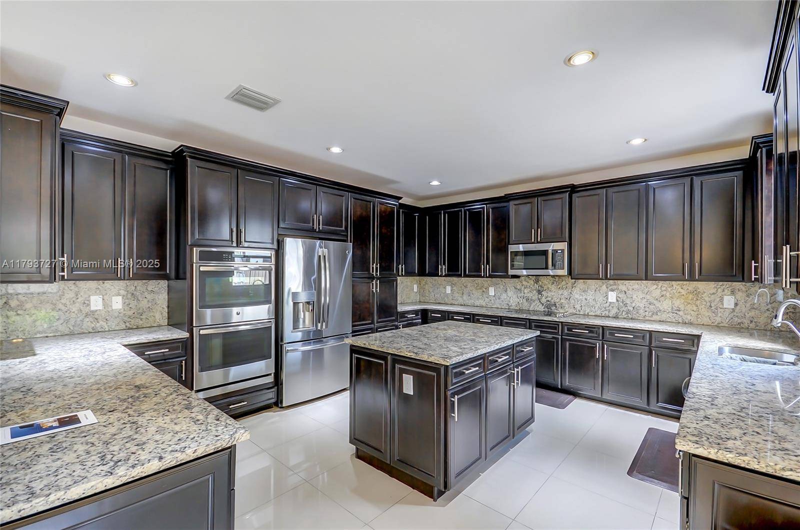 Doral, FL 33178,9815 NW 86th Ter