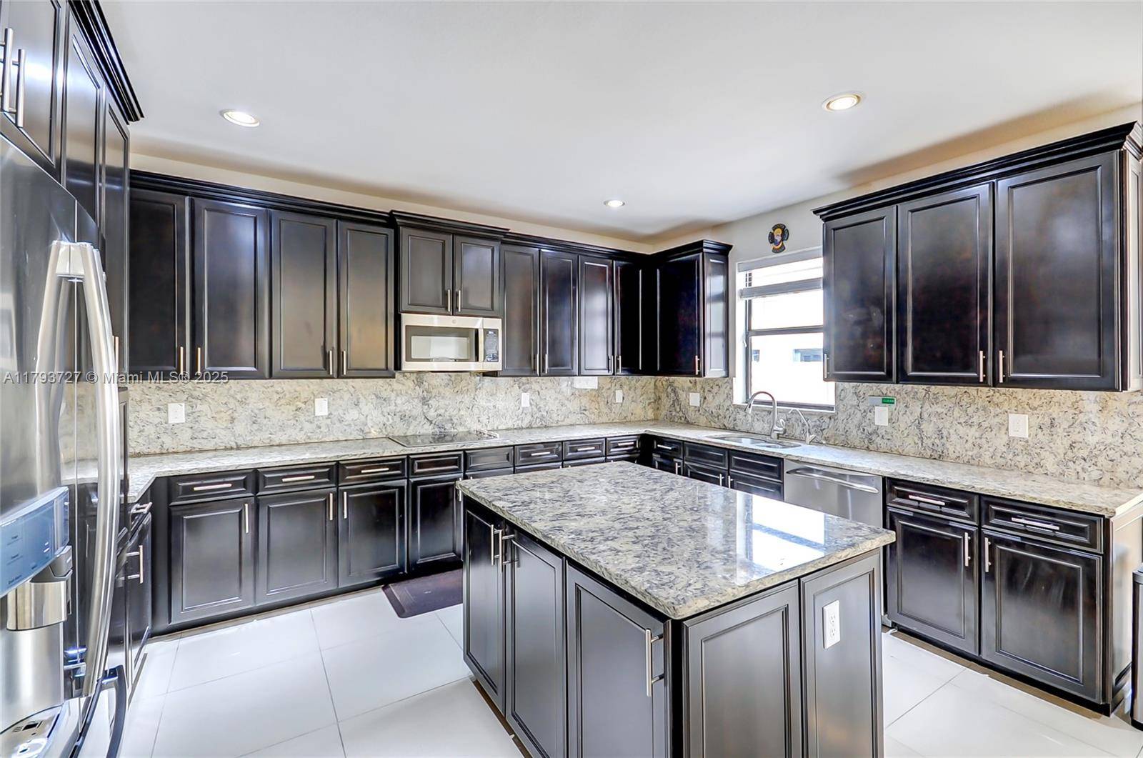 Doral, FL 33178,9815 NW 86th Ter