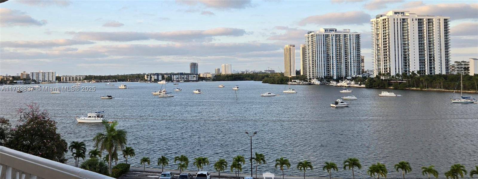 Aventura, FL 33160,2905 Point East Dr #L608