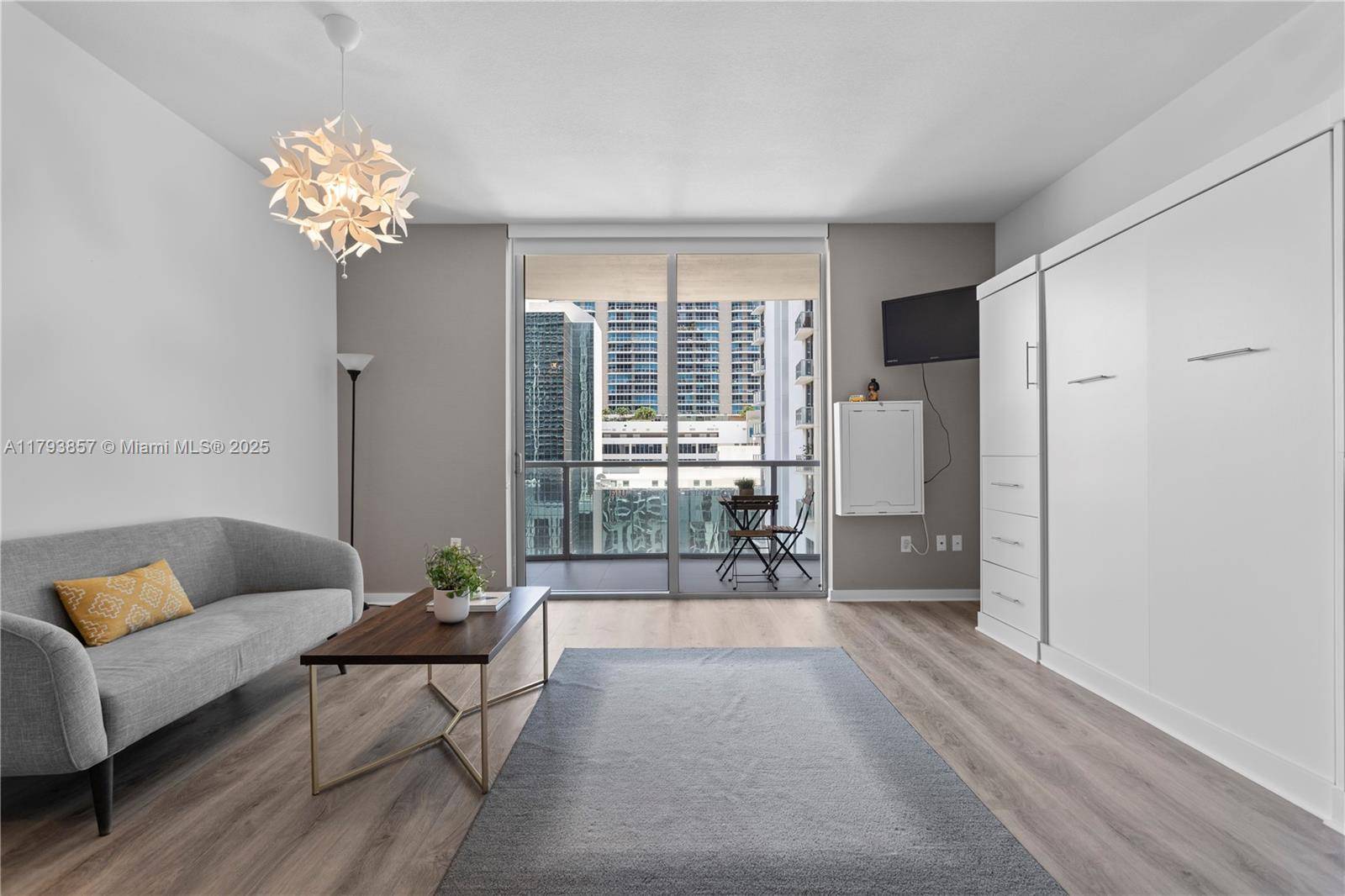 Miami, FL 33131,1050 Brickell Ave #1506