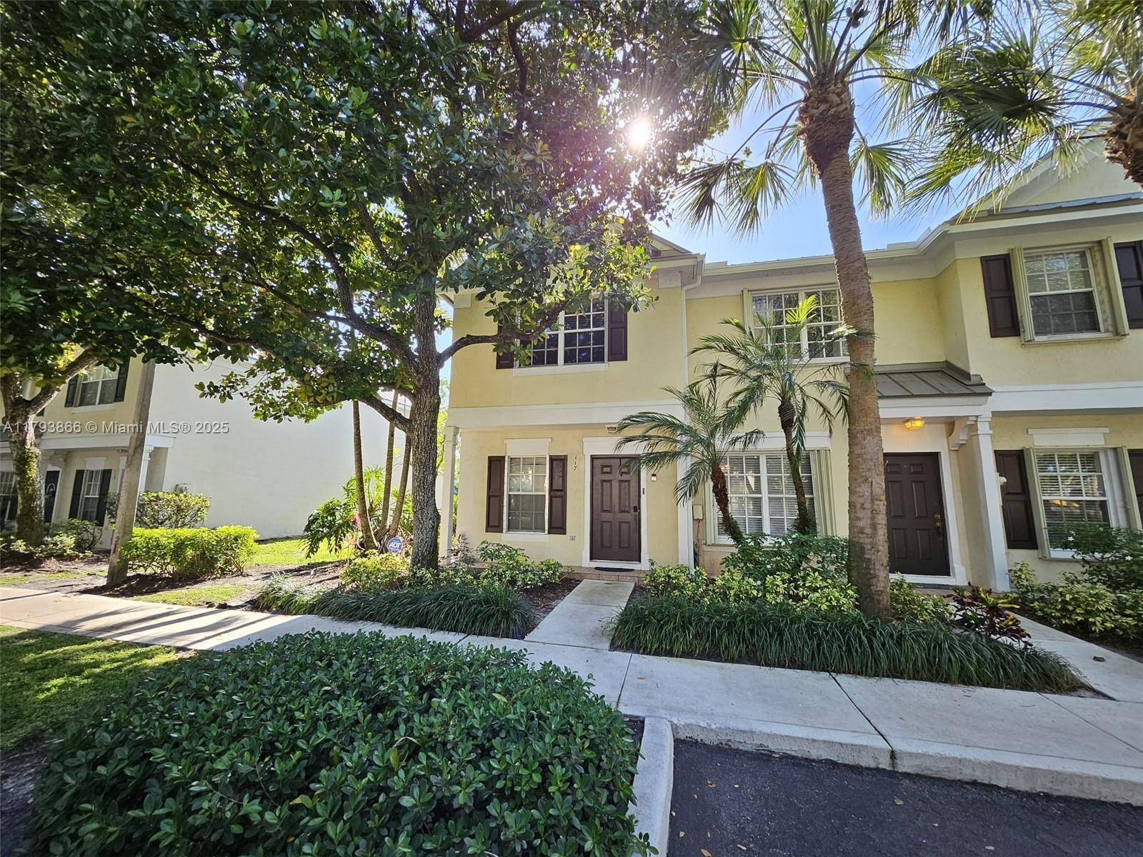 Plantation, FL 33324,117 SW 96th Ave #117