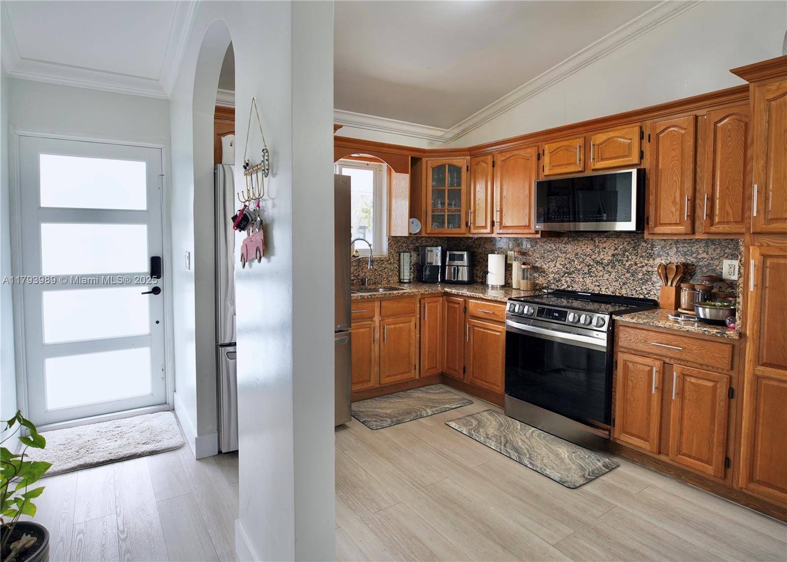 Hialeah, FL 33016,5224 W 24th Way #8-B