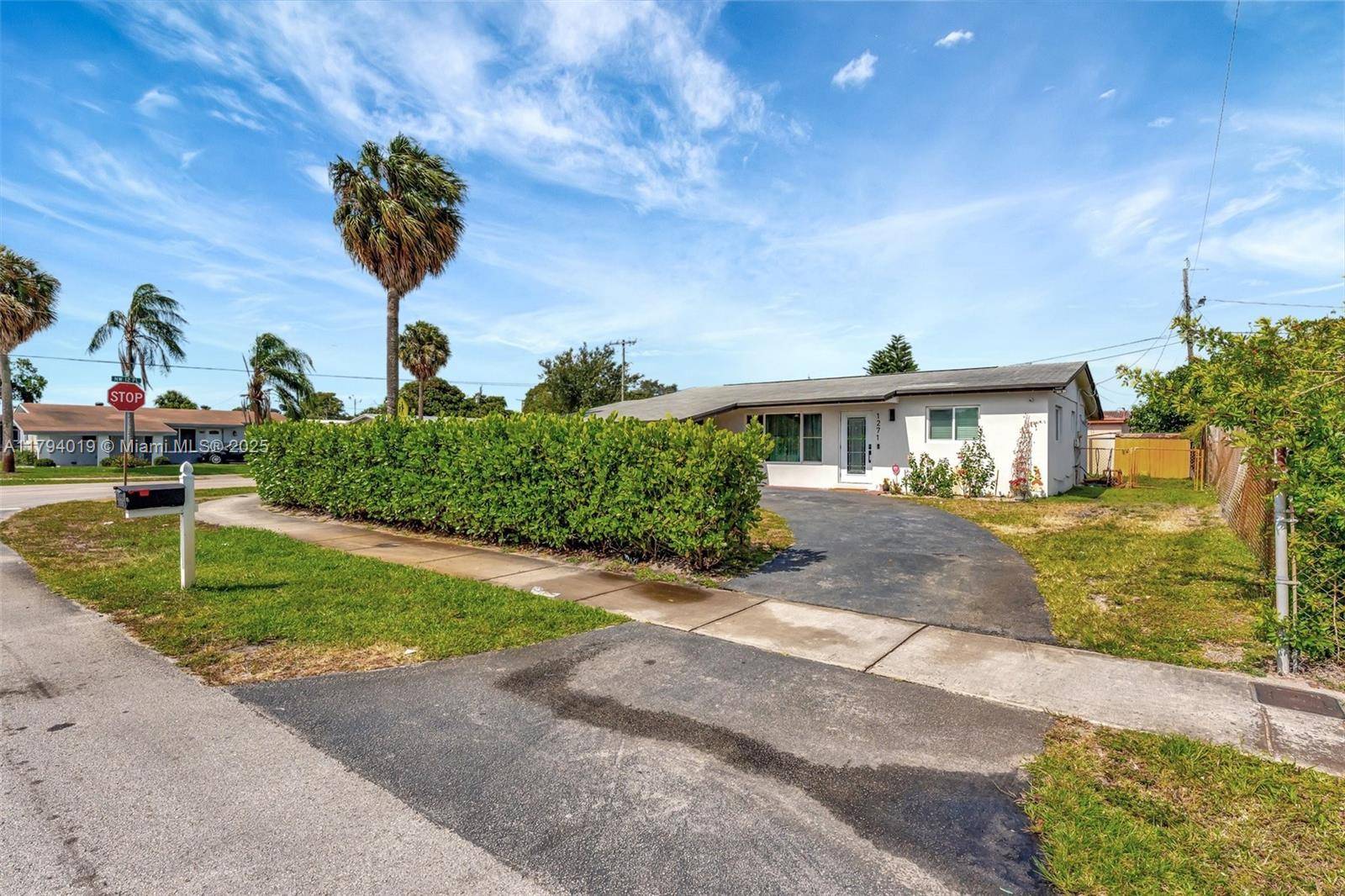 Lauderhill, FL 33311,1271 NW 31st Way