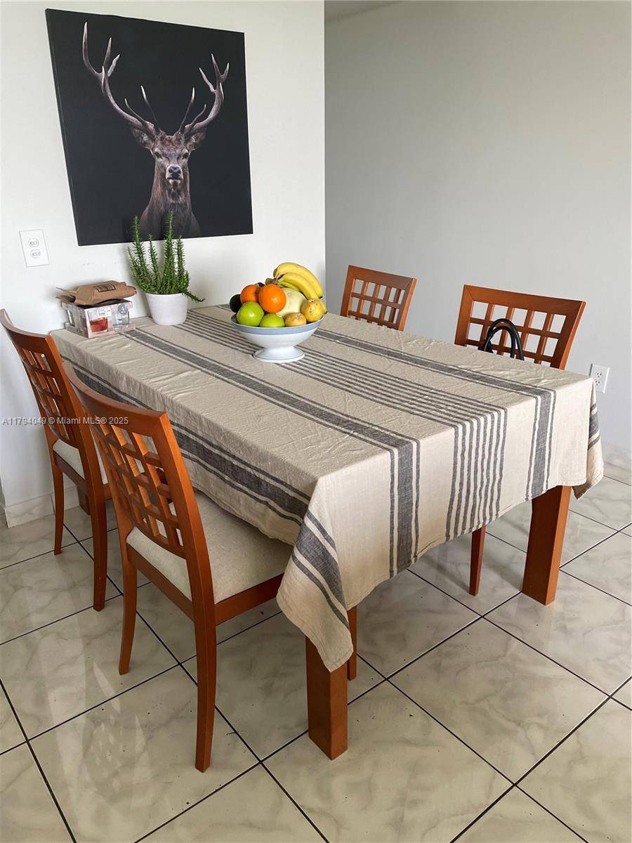 North Miami Beach, FL 33162,2075 NE 164th St #712