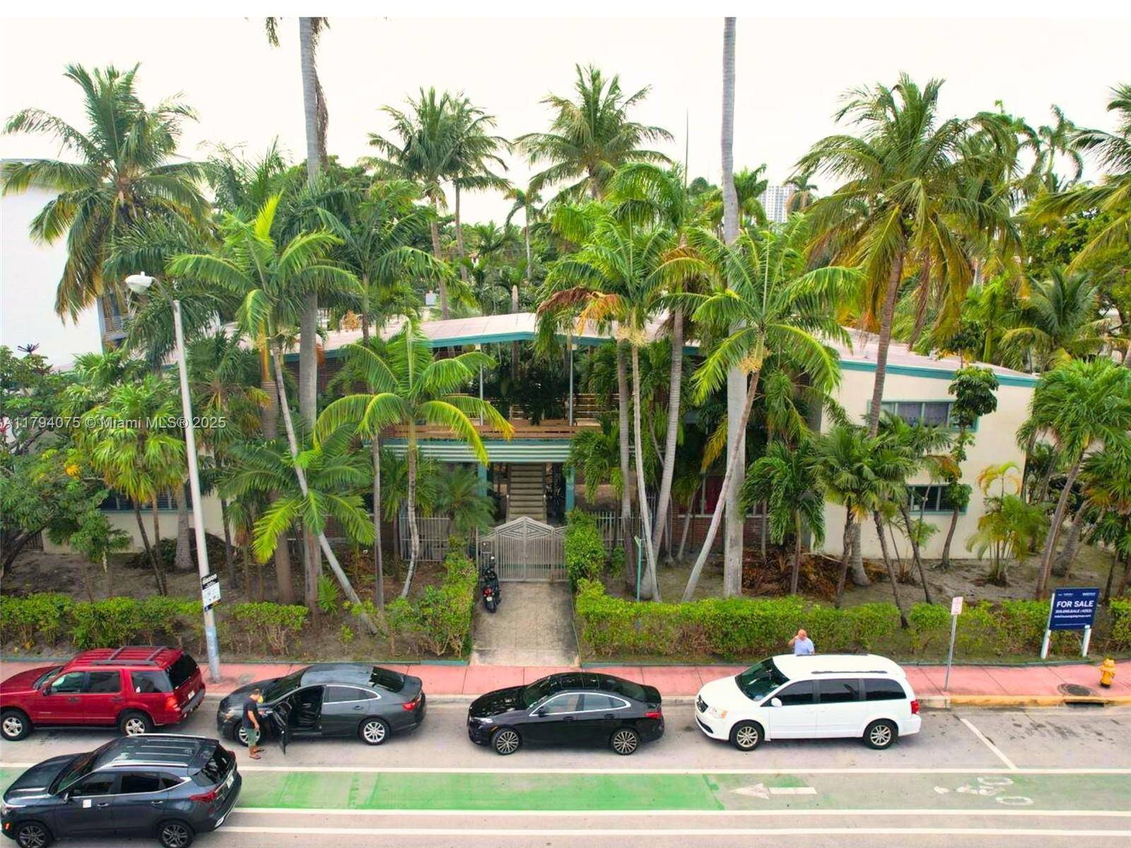 Miami Beach, FL 33139,Address not disclosed