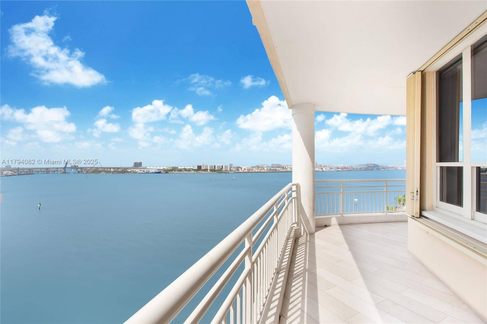 Miami, FL 33131,888 Brickell Key Dr #712