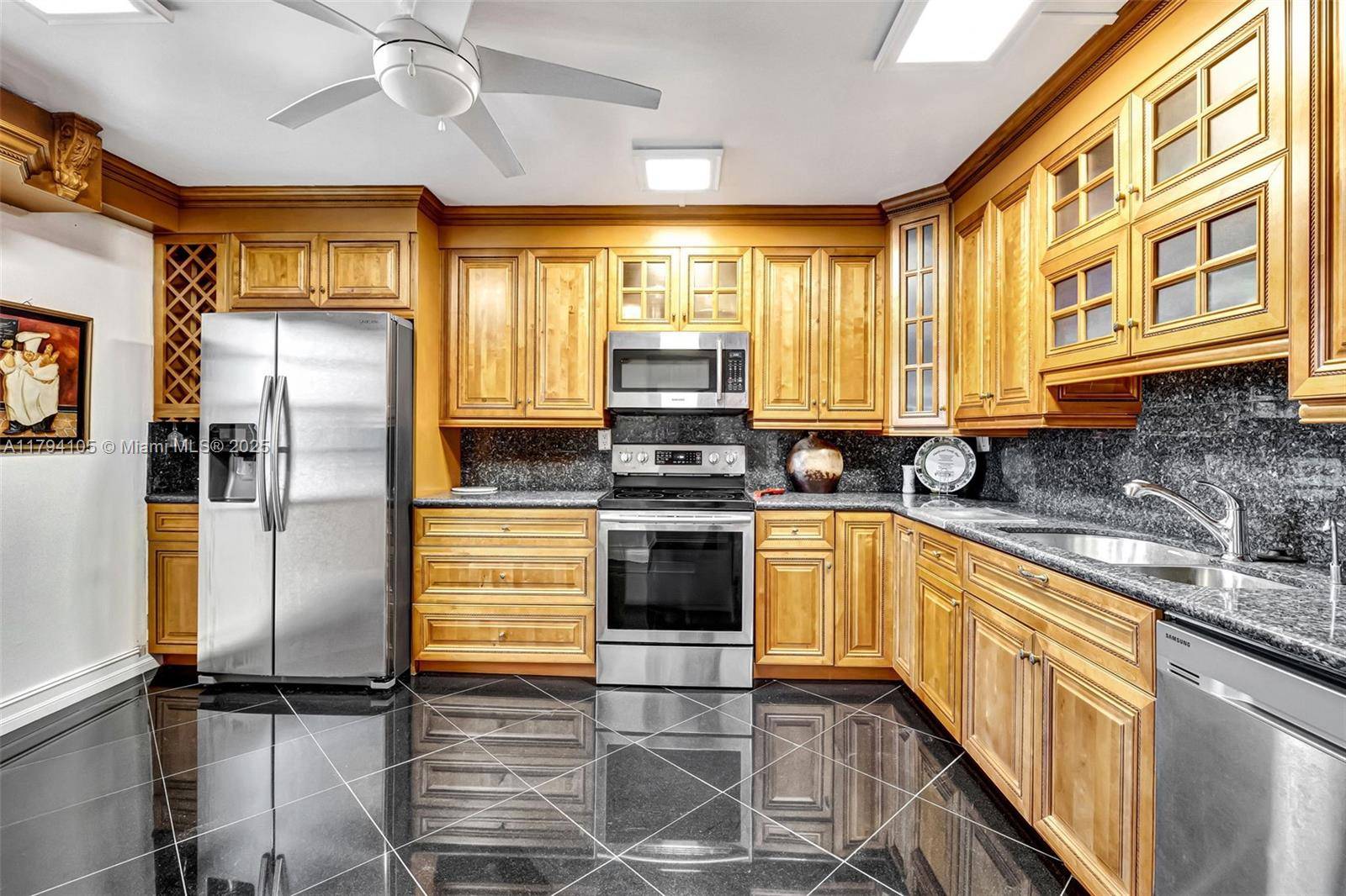 Lauderhill, FL 33319,3940 Inverrary Blvd #504-A