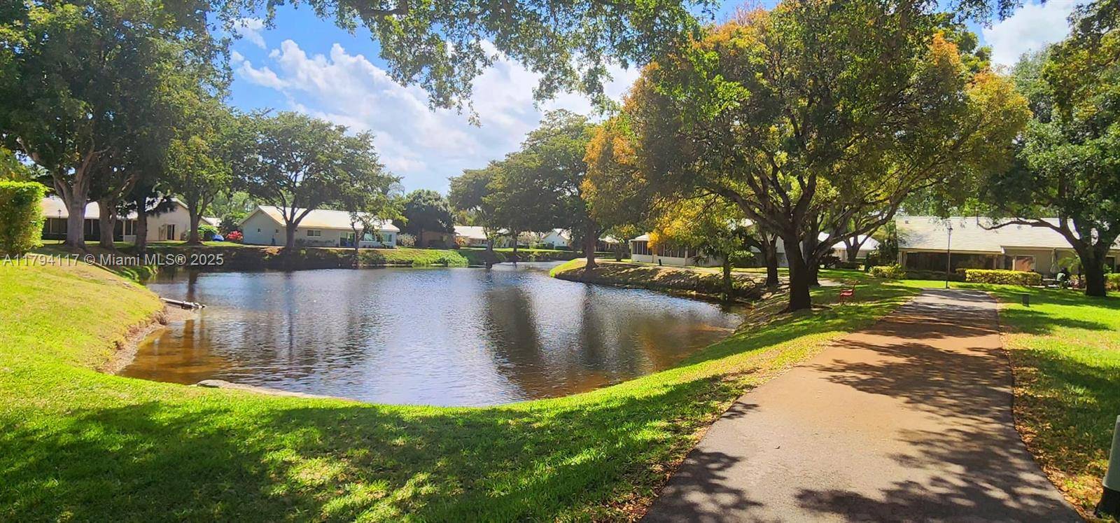 Boca Raton, FL 33433,22310 E Cameo Dr E