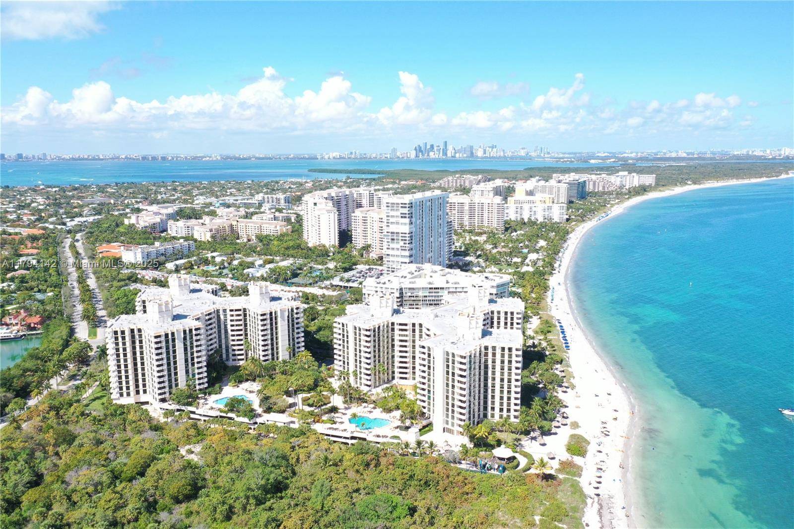 Key Biscayne, FL 33149,1121 Crandon Blvd #D902