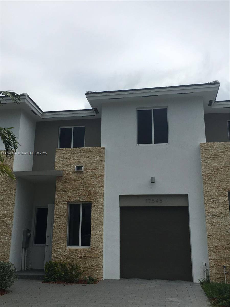 Miami, FL 33187,17545 SW 150th Ct
