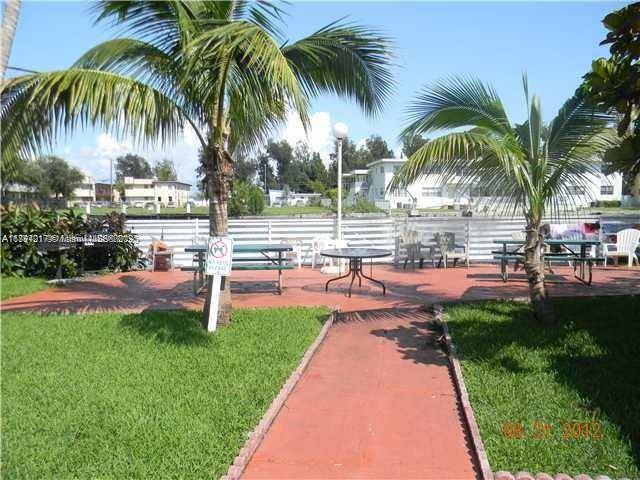 Miami Beach, FL 33141,1275 Marseille Dr #40