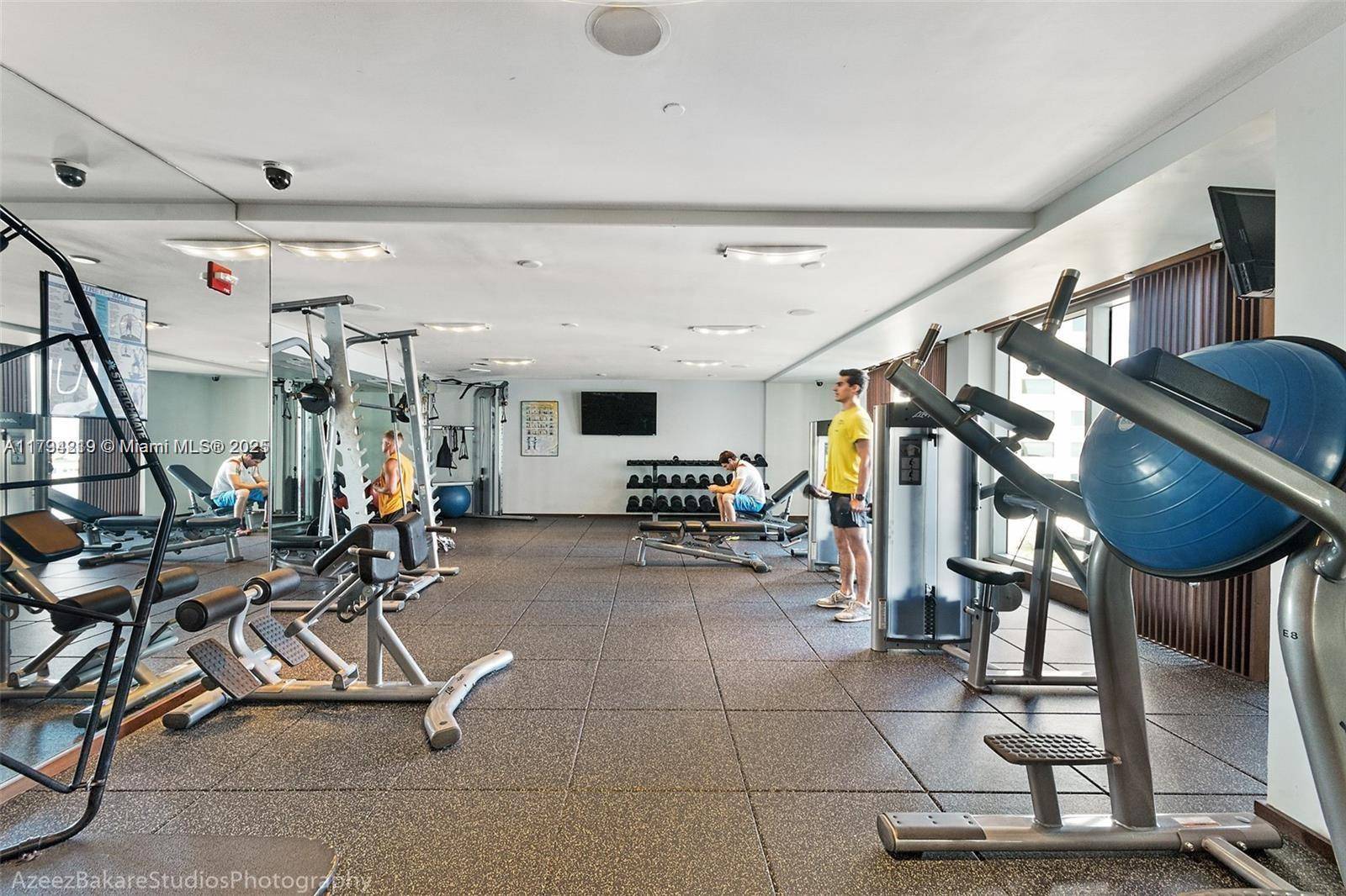 Miami, FL 33131,335 S Biscayne Blvd #2102