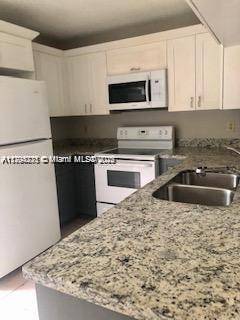 Hollywood, FL 33021,3445 Oak Dr