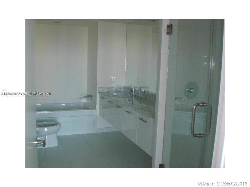Miami, FL 33131,500 Brickell Ave #3100