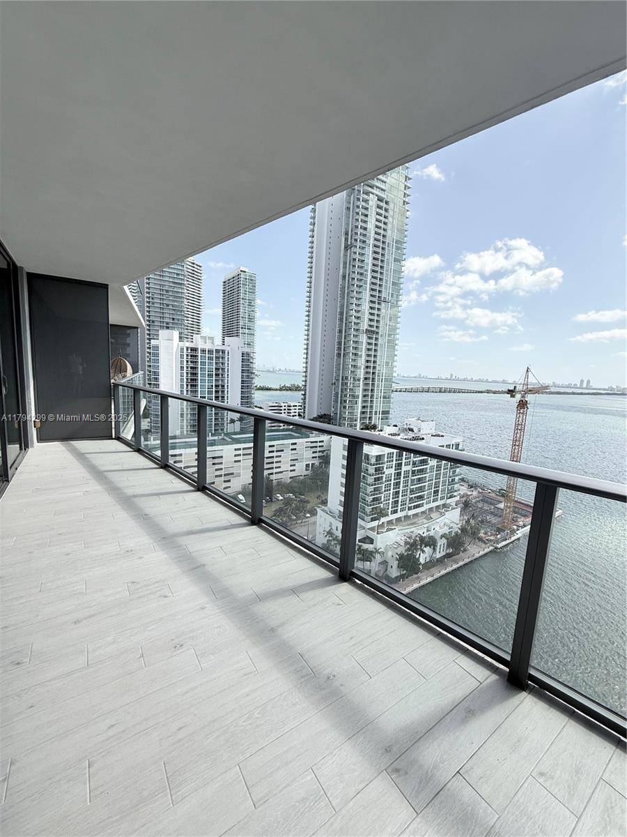 Miami, FL 33137,460 NE 28th St #1906