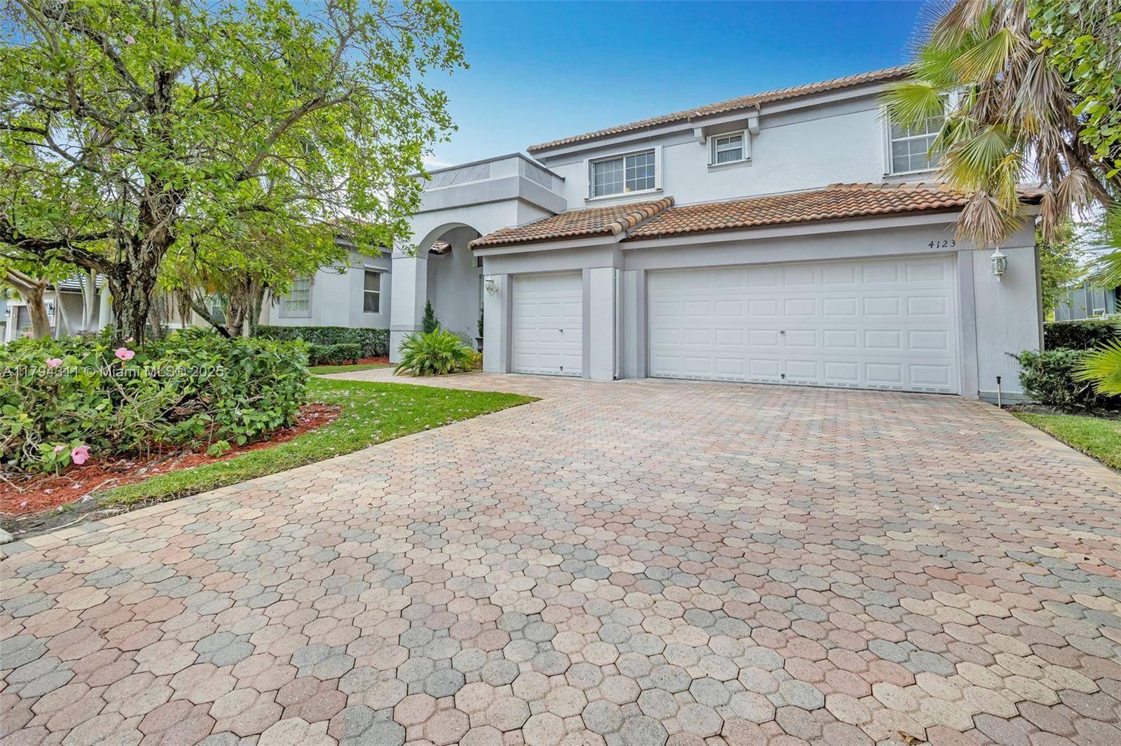 Davie, FL 33328,4123 W Lake Estates Dr