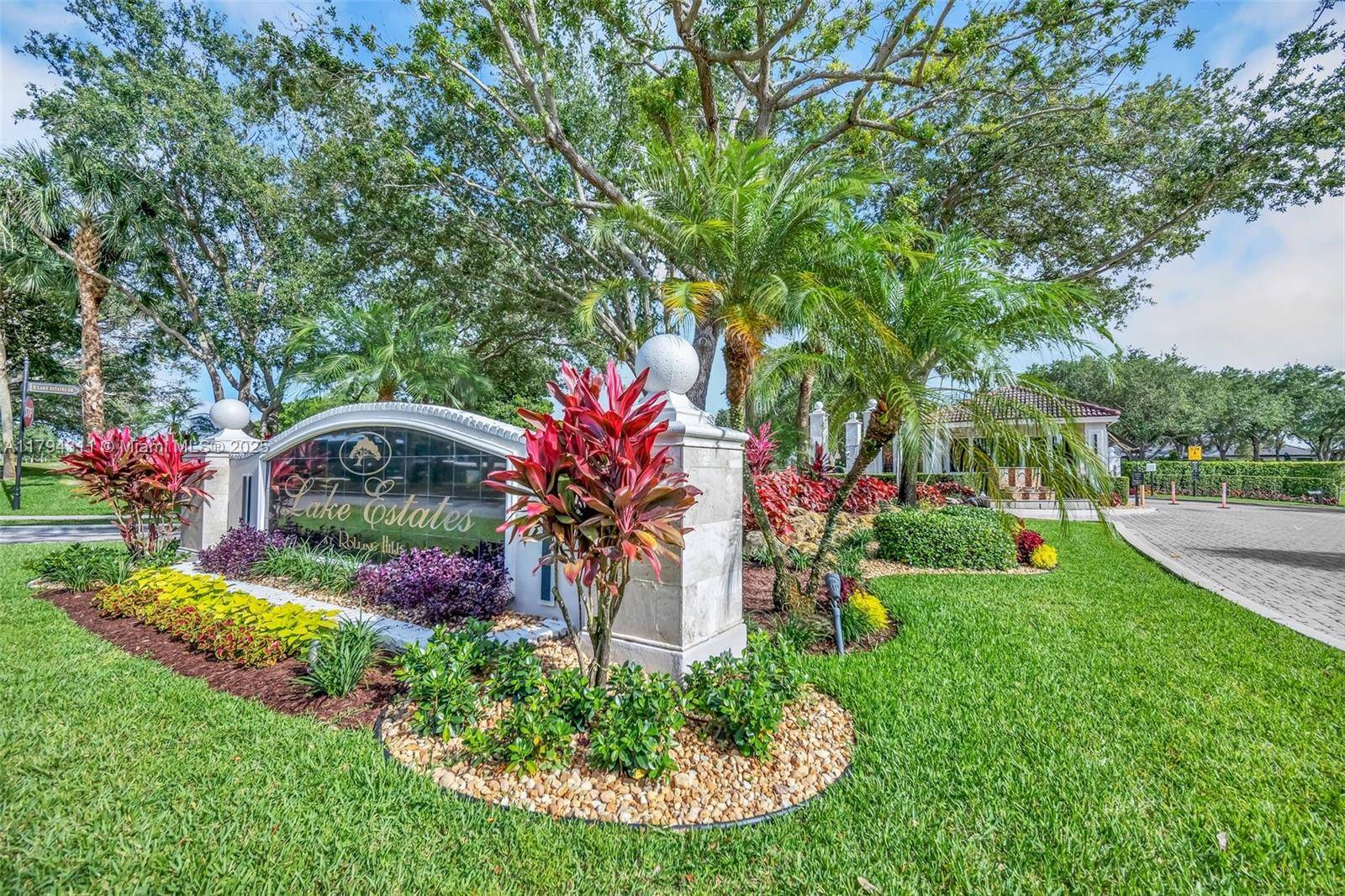 Davie, FL 33328,4123 W Lake Estates Dr