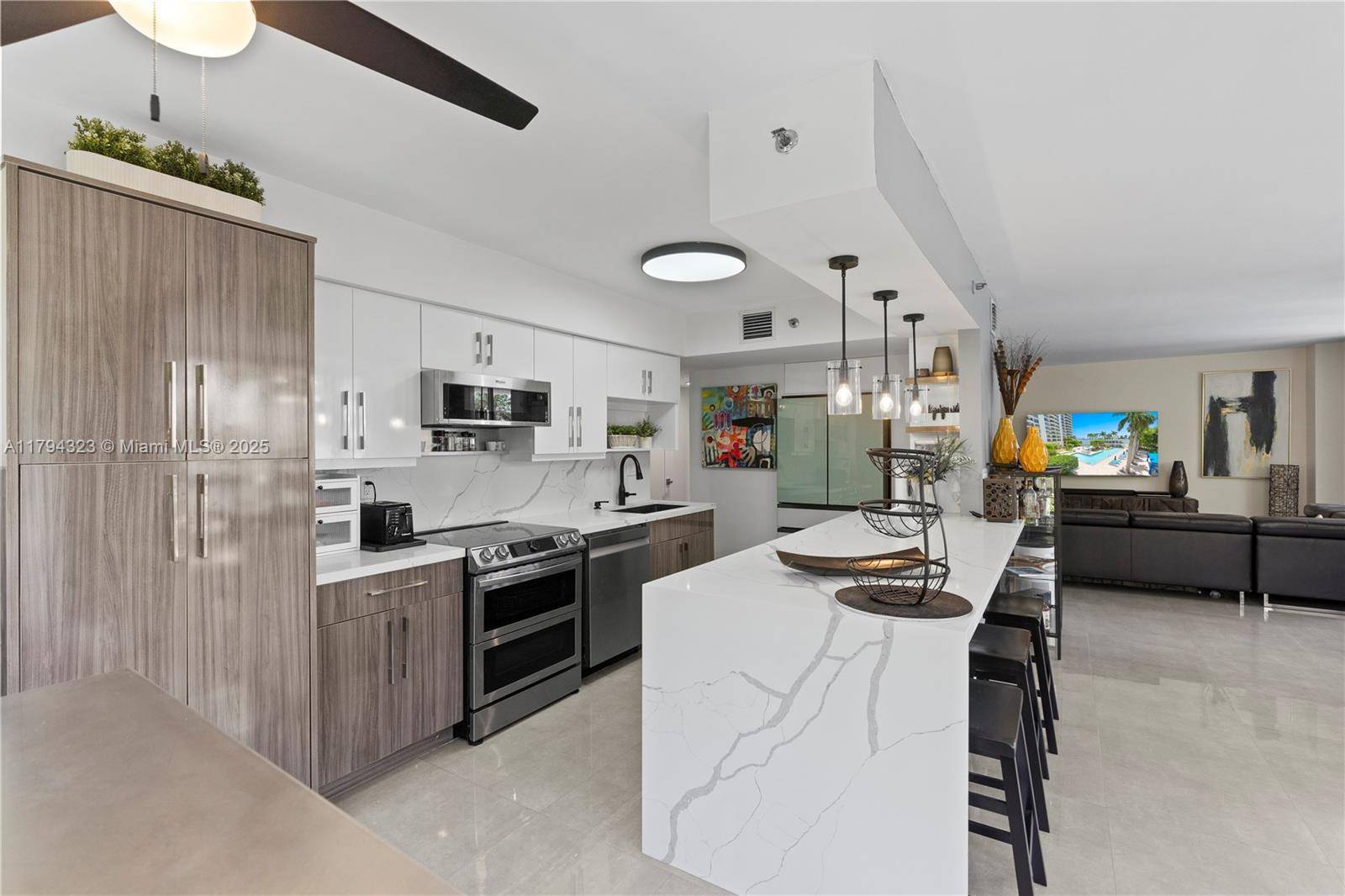 Aventura, FL 33180,3600 Mystic Pointe Dr #306