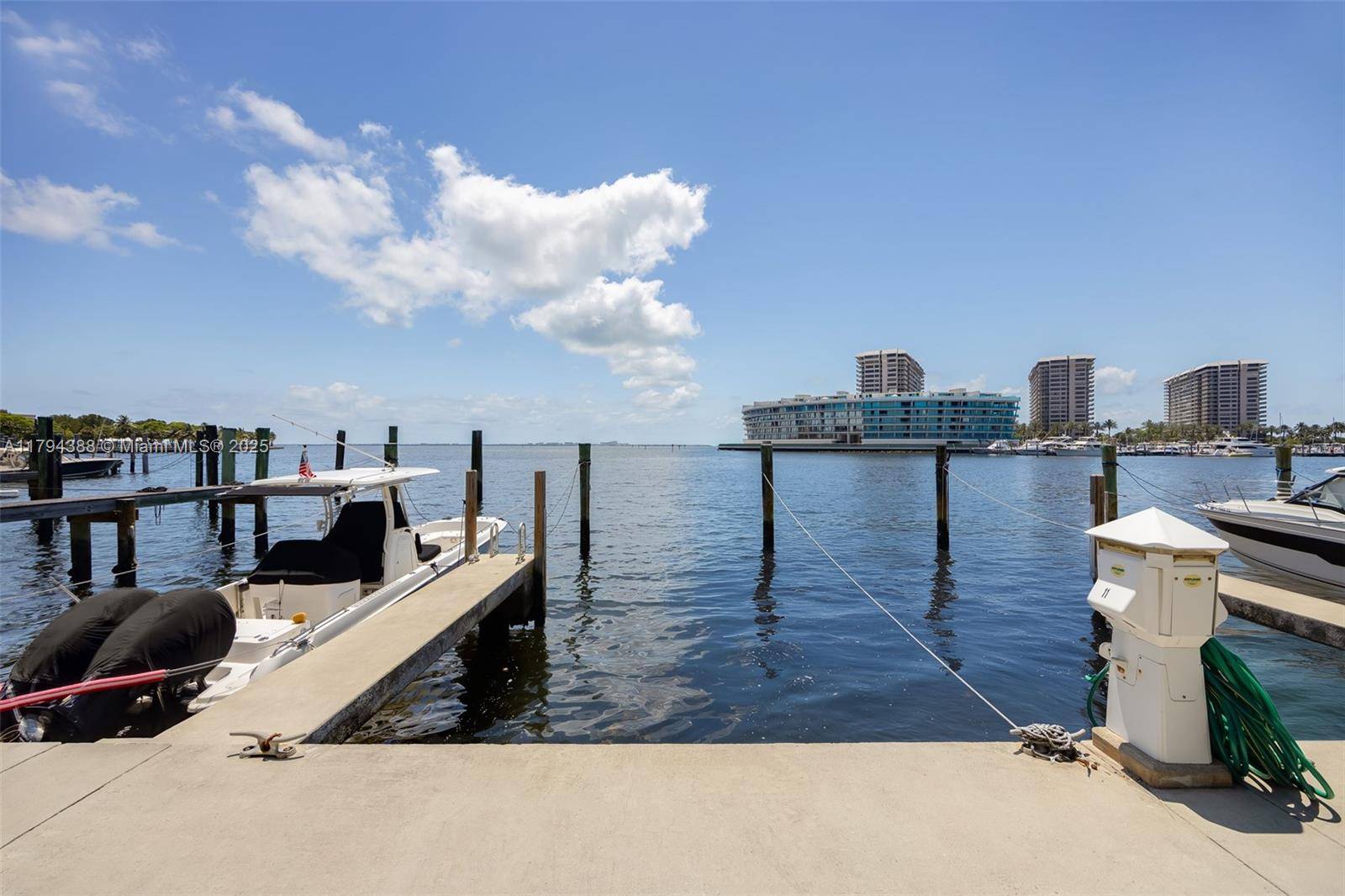 Coconut Grove, FL 33133,1600 S Bayshore Ln #8D