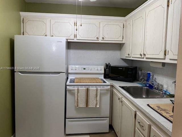 West Palm Beach, FL 33417,295 Chatham O #295