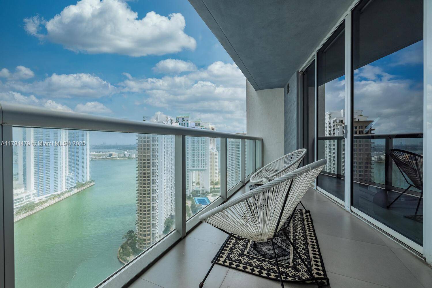 Miami, FL 33131,495 Brickell Ave #4008
