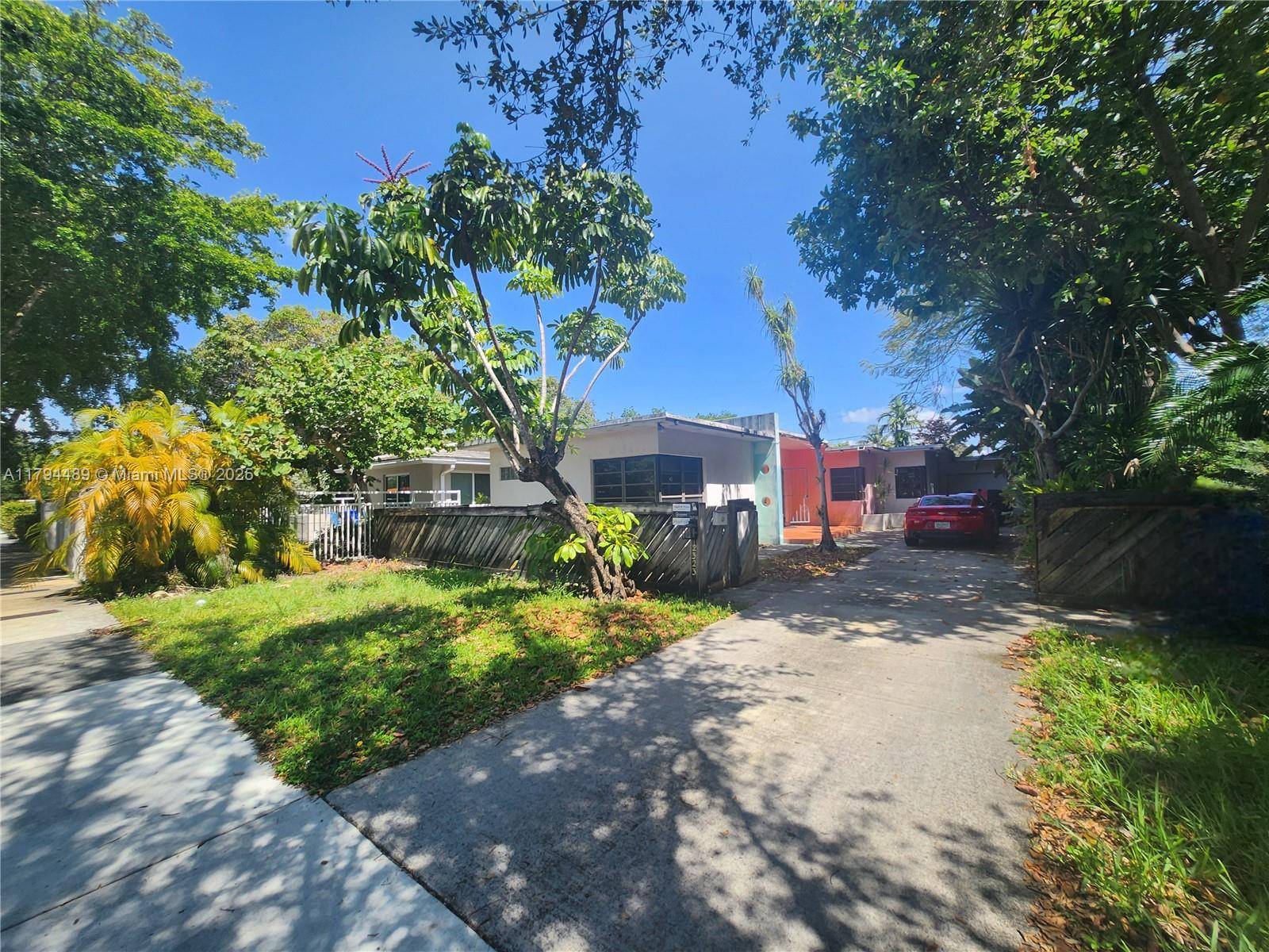 Miami, FL 33145,2323 SW 20th St