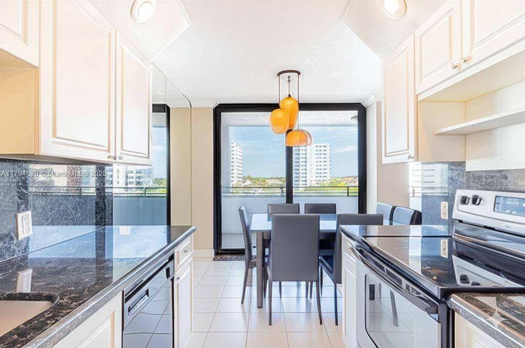 Pompano Beach, FL 33062,1500 N Ocean Blvd #502