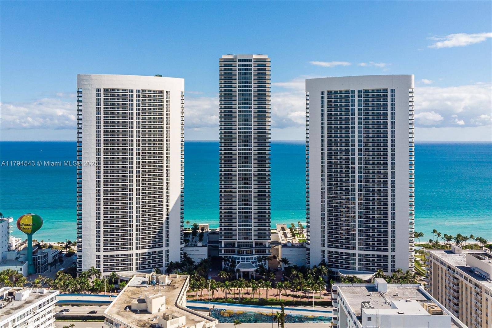 Hallandale Beach, FL 33009,1830 S Ocean Dr #2608