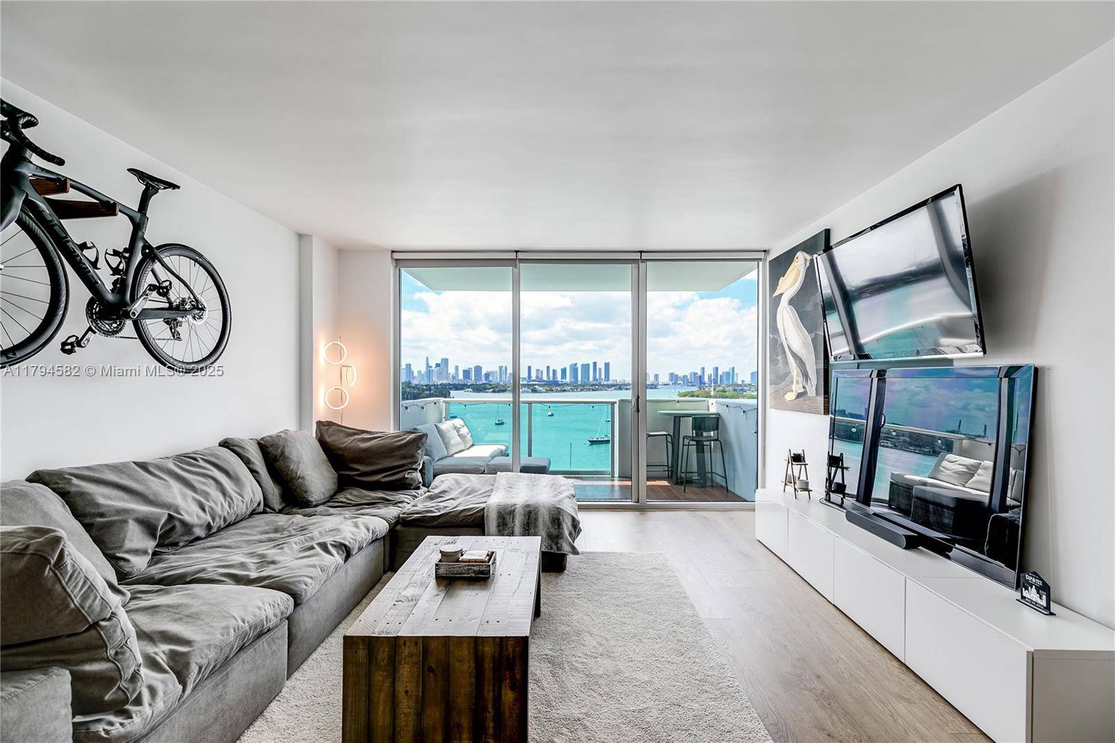 Miami Beach, FL 33139,1200 West Ave #925