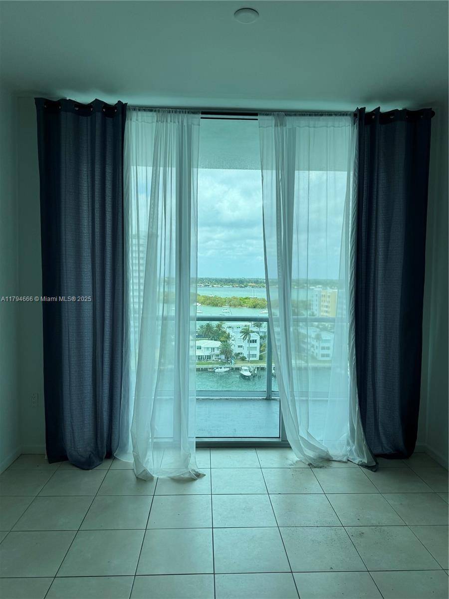 North Bay Village, FL 33141,7930 East Dr #1106